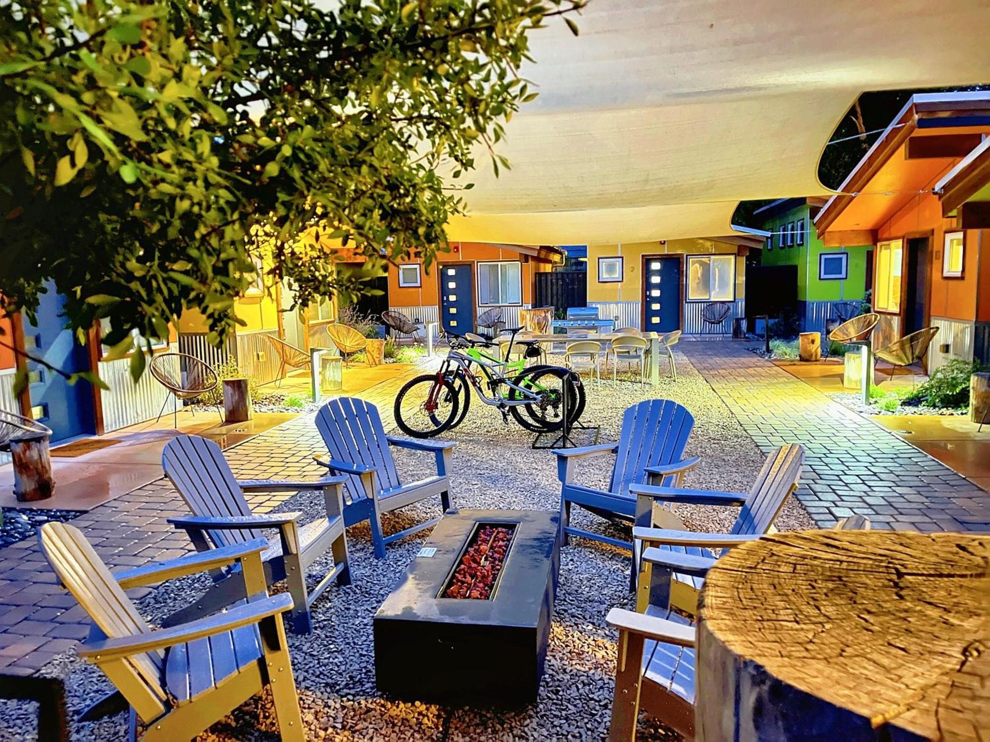 Downtown Kokopelli West 3 - Newly Remodeled Stylish Studio Moab Luaran gambar