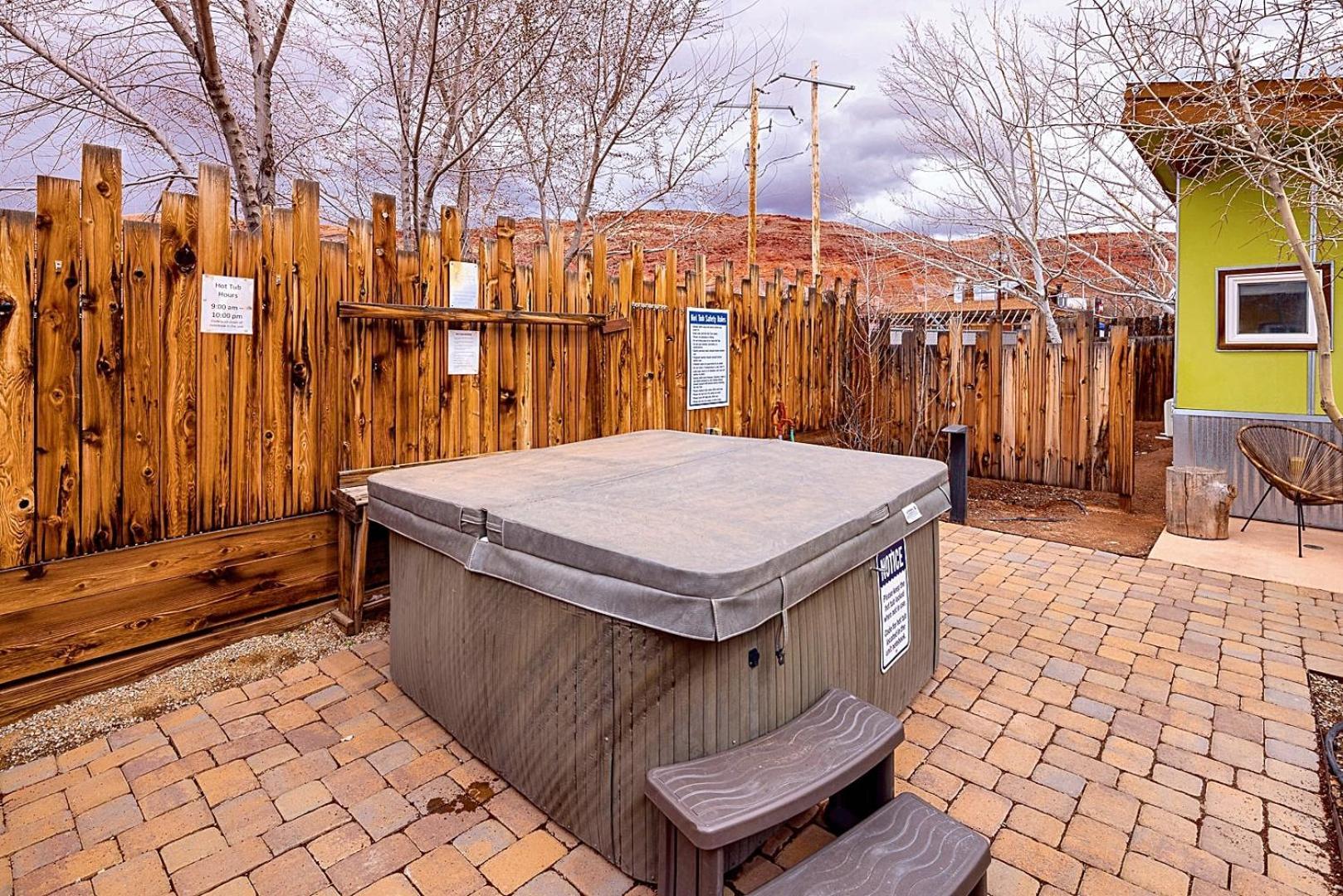 Downtown Kokopelli West 3 - Newly Remodeled Stylish Studio Moab Luaran gambar